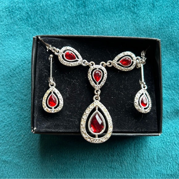 Jewelry - Elegant Silver and Red Jewelry Set